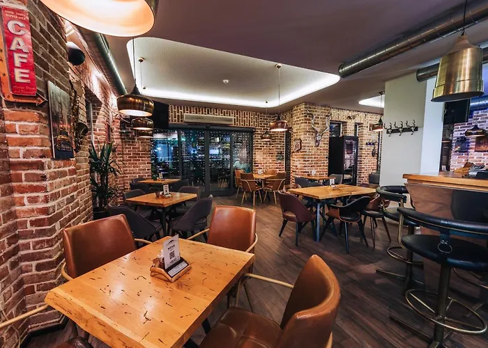 Urbanista Hotel & Bar