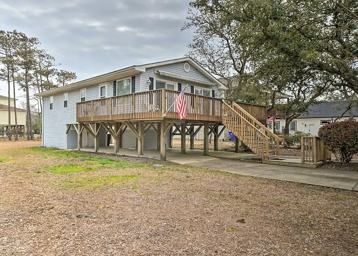 Cozy Oak Island House < 1 Mi To Beaches!