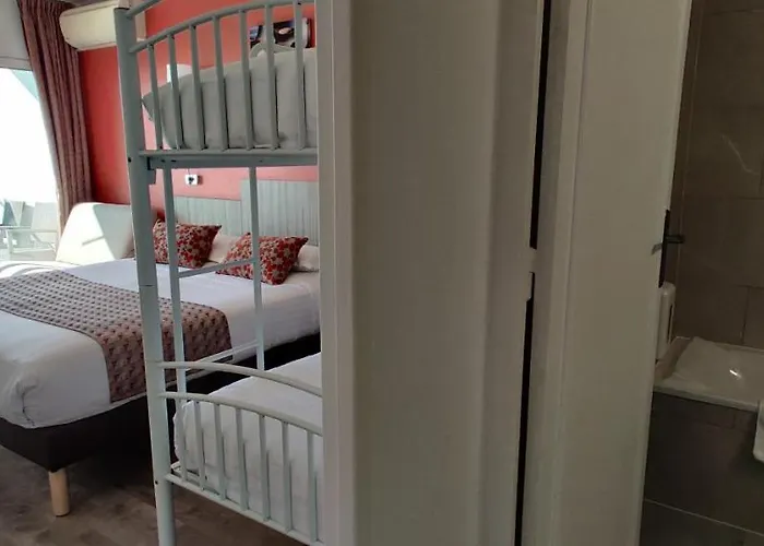 Logis Hotel Les Bleuets