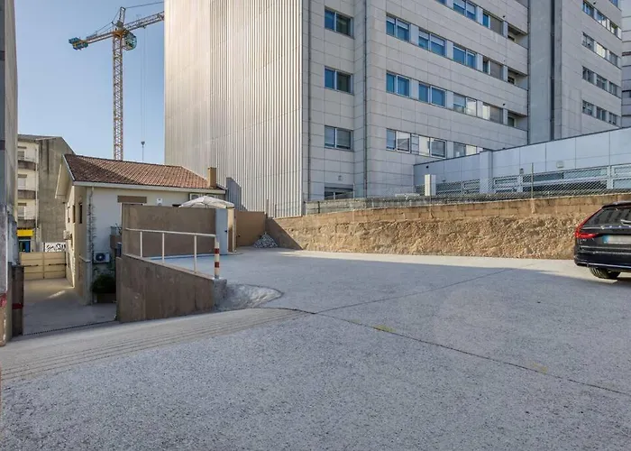 Spacious House In Porto For Family And Friends