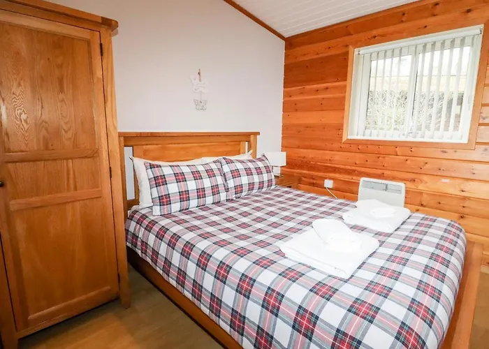 Watersview Lodge