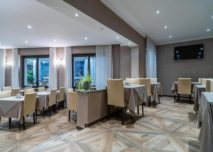 Hotel Globo Suite-Correnti hotels