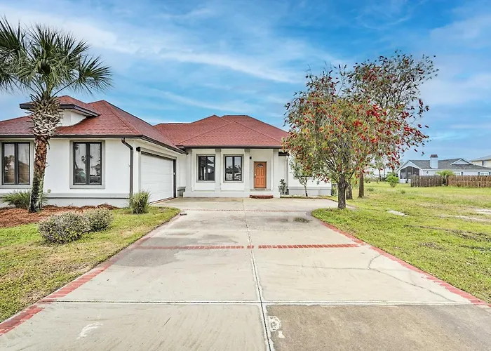 Mexico Beach Retreat W/ Grill & Private Pool!