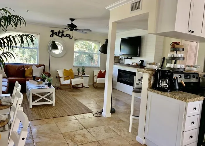 North Captiva Island Steps To Private Gulf Beaches Pools Hot Tub Golf Cart