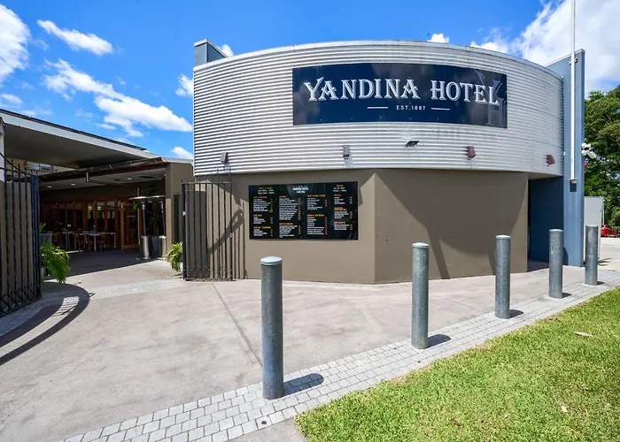 Yandina Hotel