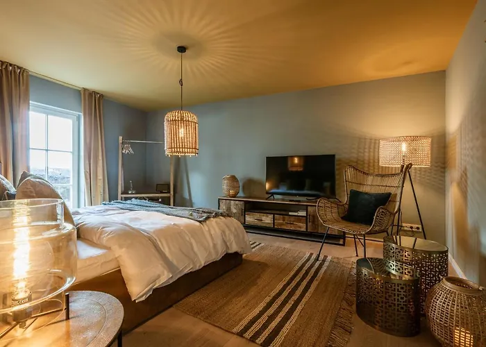 Hotel / Weingut Meintzinger