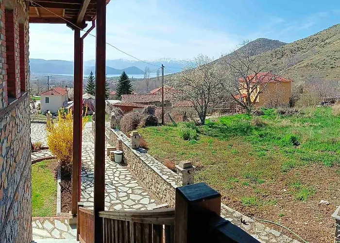 Varnous Hotel