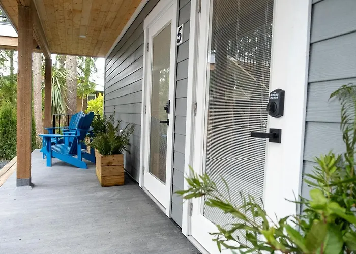 The Francis Boutique Inn