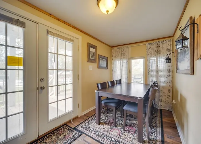Vacation Rental In Kerrville: Pets Welcome!
