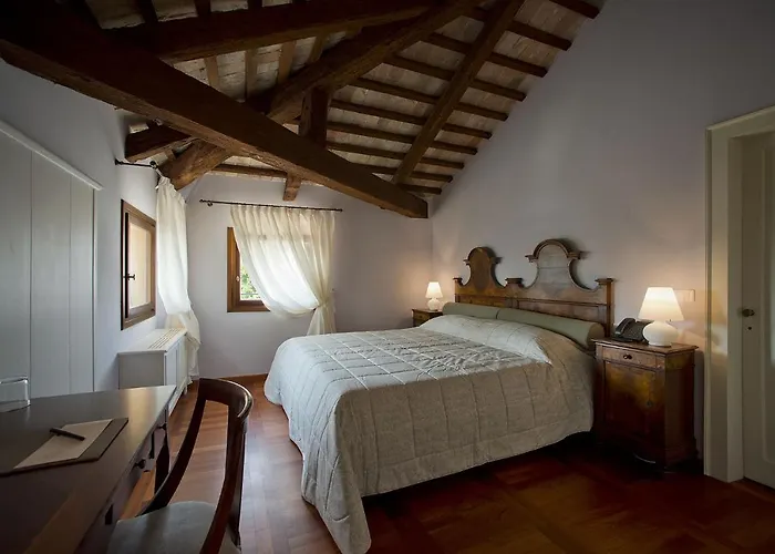 Hotel Donna Lucia
