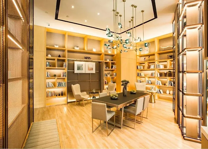 Ningbo Tianyi Square Atour Hotel
