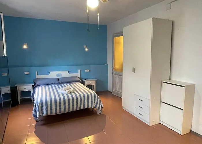 P&R Hostals Can Tort