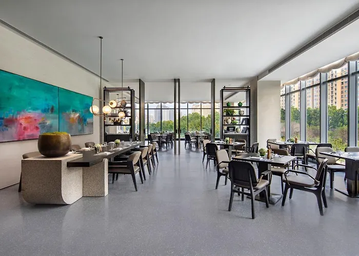 Courtyard By Marriott Luoyang
