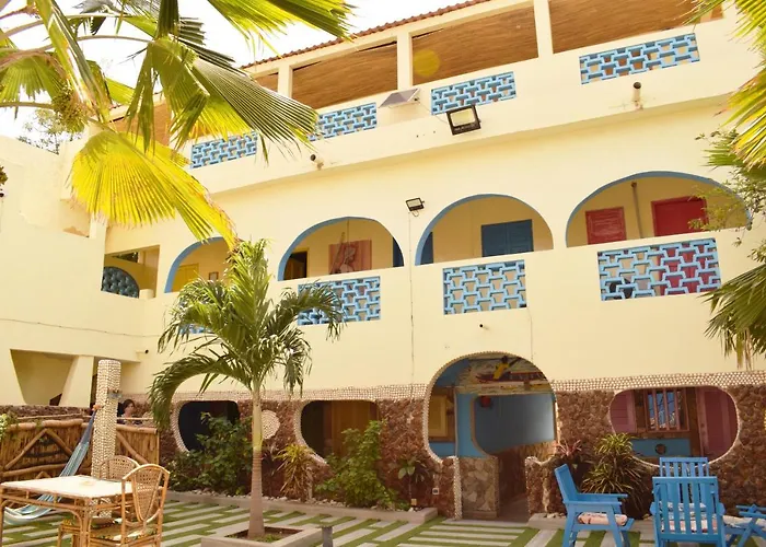 Hotel Mimosa Airport