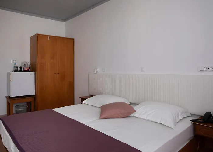 Sea Breeze Hotel