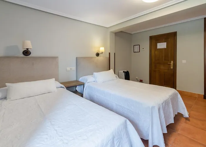Hotel Restaurante La Casa De Juansabeli