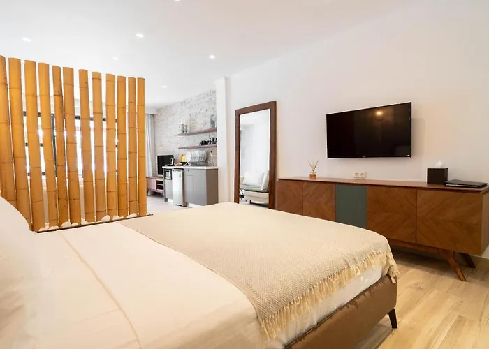 Fns Lounge Suites