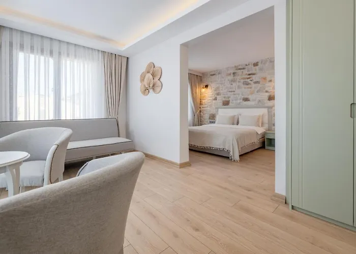 Hanedan Otel Foca Izmir