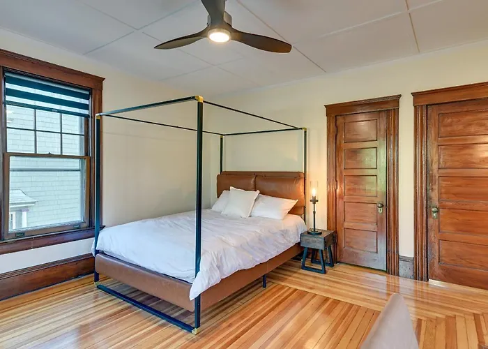 Spacious Historic Home In The Berkshires!