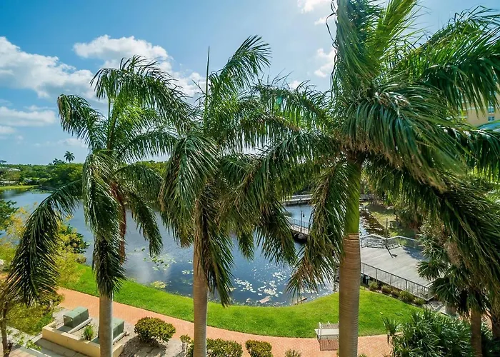 314S Nautical Beach Suite - 2 Beds!, Pools, Jacuzzi, Beach, Shops & Dog Friendly