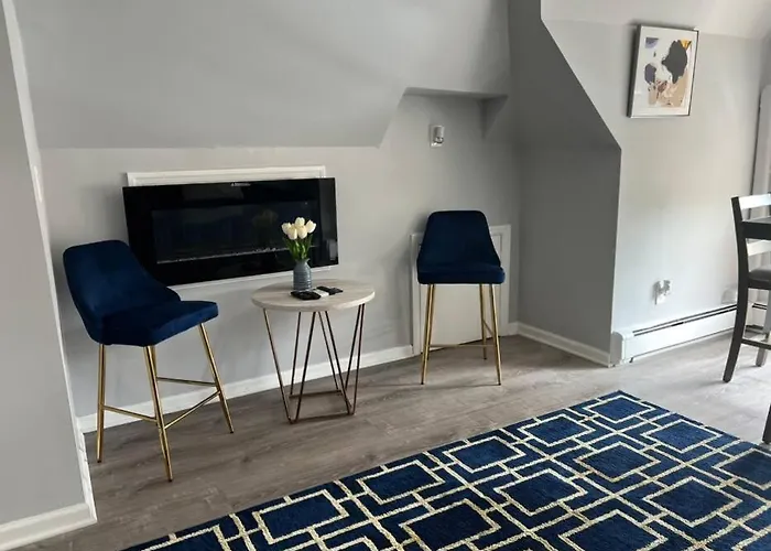 Cozy Studio With 1 Bed & Comfy Sofa Bed