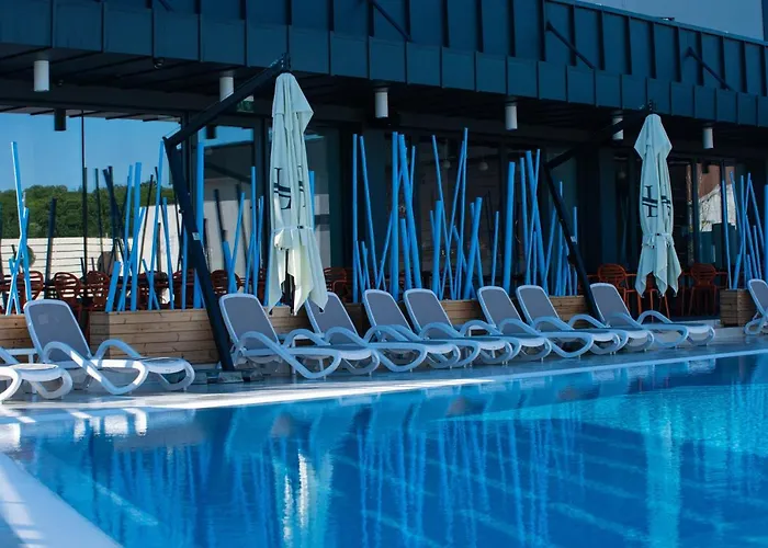 Hotel Aventus