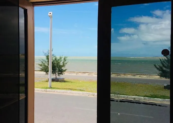 Hana Praia Hotel