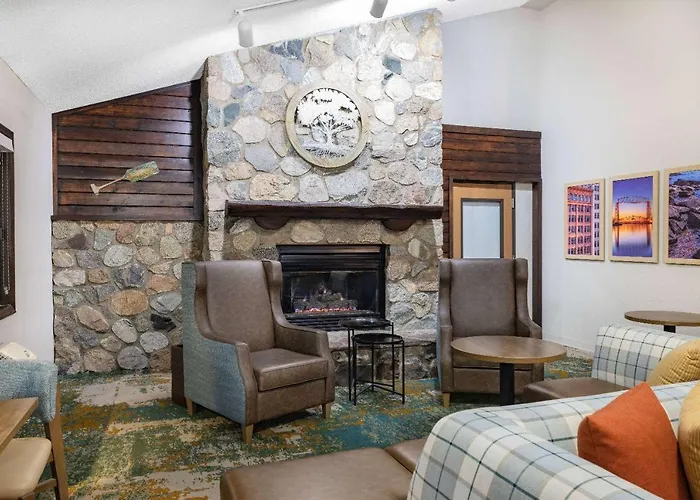 Americinn By Wyndham Duluth South Proctor Black Woods Event Ctr