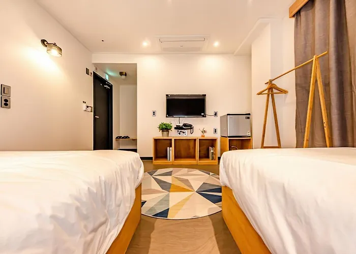 The Jade Hotel