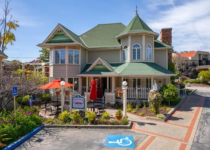 Apple Farm Inn
