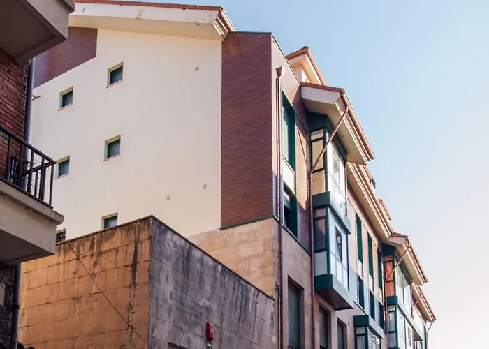 Apartamento Irene céntrico con Wifi y parking coche tamaño medio Cangas de Onís