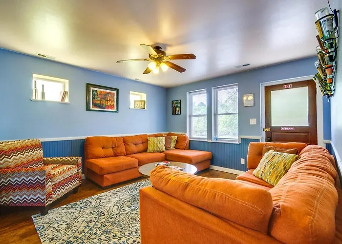 Downtown Hermann Vacation Home Near Wineries!