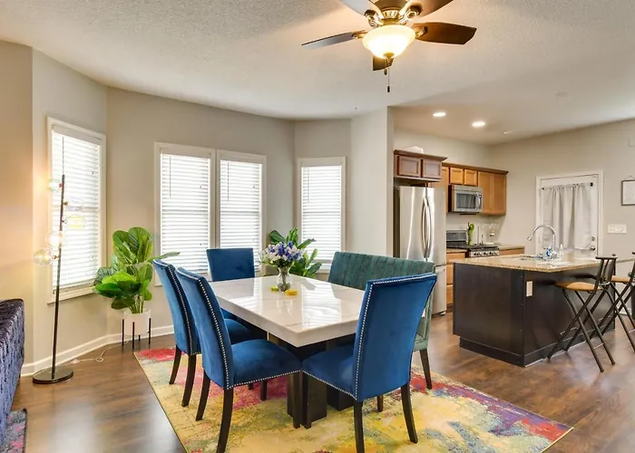 Pet-Friendly Davenport Home - Near Casino & Golf
