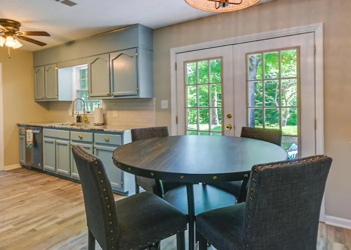 Cozy High Point Vacation Rental: Near Hpu Campus