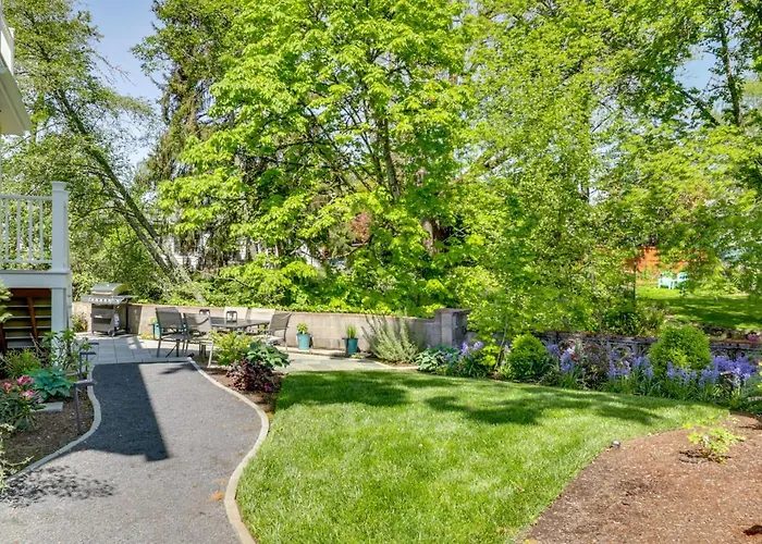 Historic Home Near Downtown Salem: Walk To Capitol