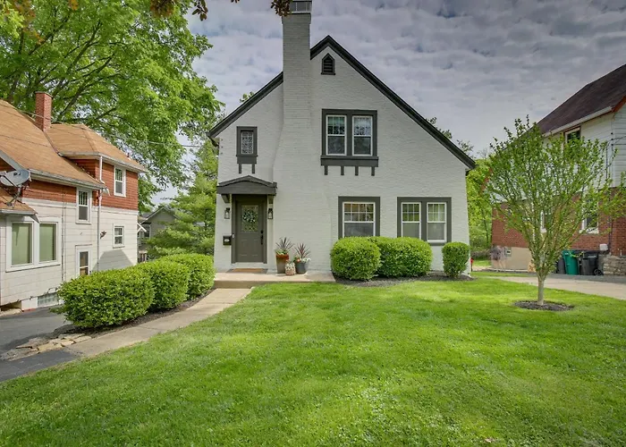 Pet-Friendly Cincinnati Retreat W/ Hot Tub