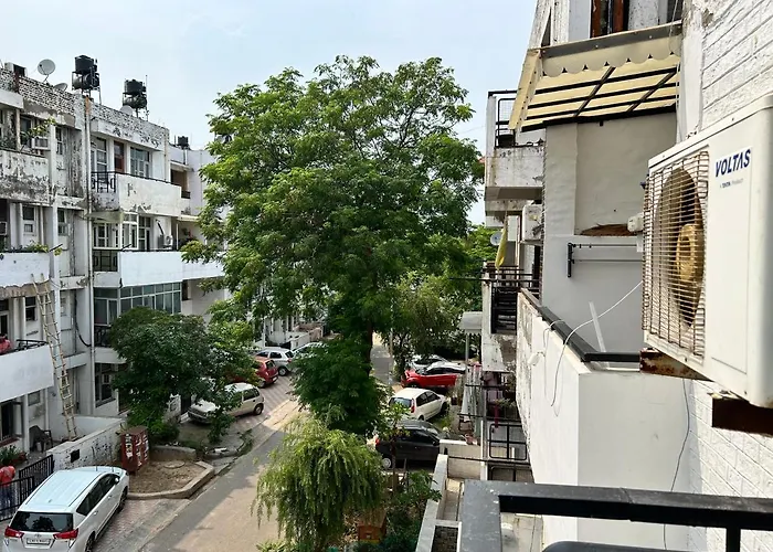 Cozy Nest Independent Apartment - Government Of India Certified B&B