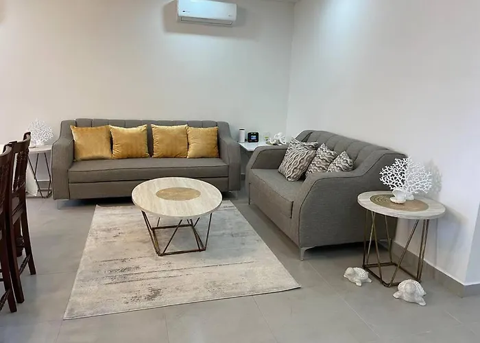 Mia'S House