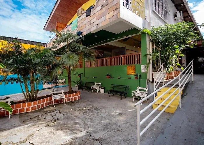 Local Hostel & Suites Manaus