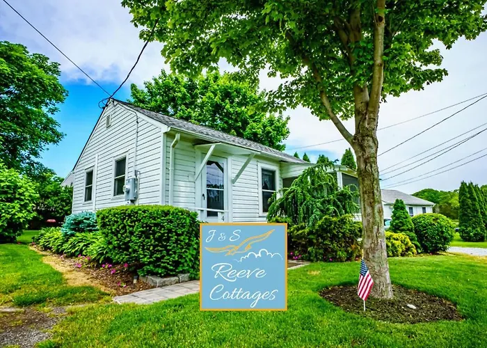 Waterfront Cottage 4