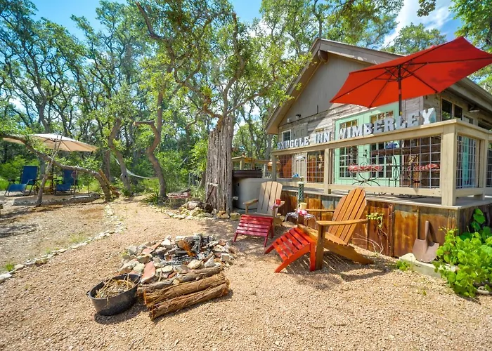 Snuggle Inn Wimberley Cabin W/ Fire Pit + Deck