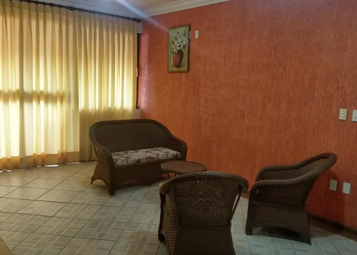 Hotel Leo