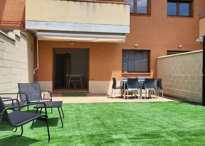 Las Casitas de Bernuy VUT