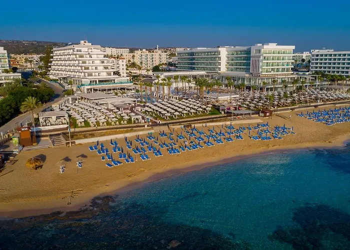 Constantinos The Great Beach Hotel