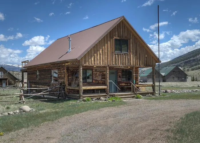 Bristol Head Log Cabin