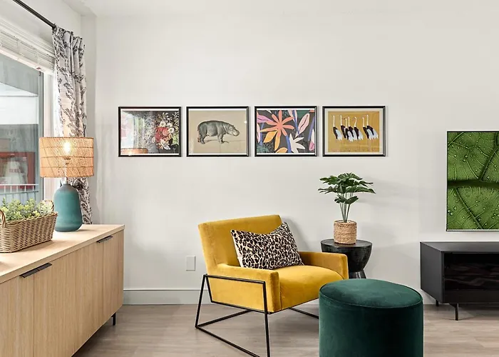 East Village Arts District, King Suite With Sofa Bed Nrp26-02357