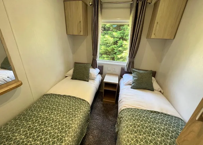 3 Bedroom Caravan Lg34, Lower Hyde, Shanklin