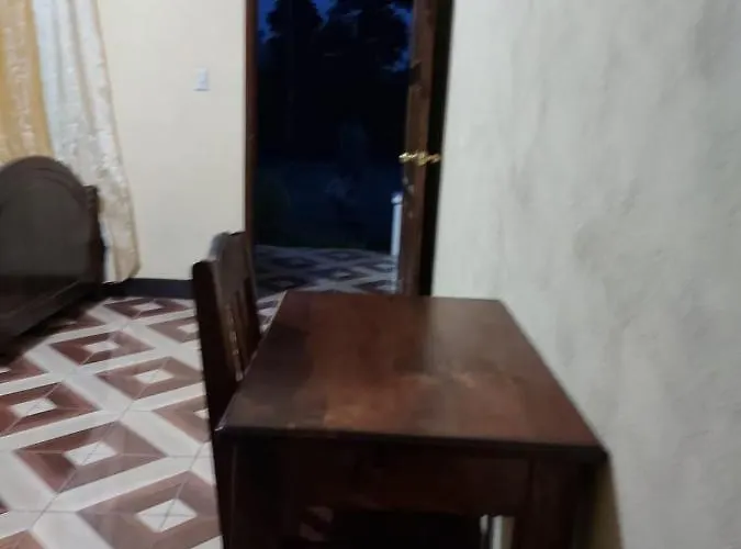 Hotel los reyes