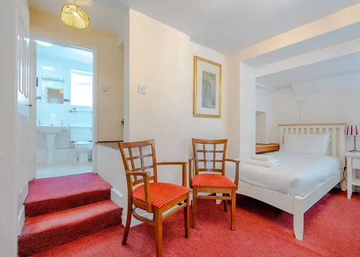Crown Hotel Cotswold