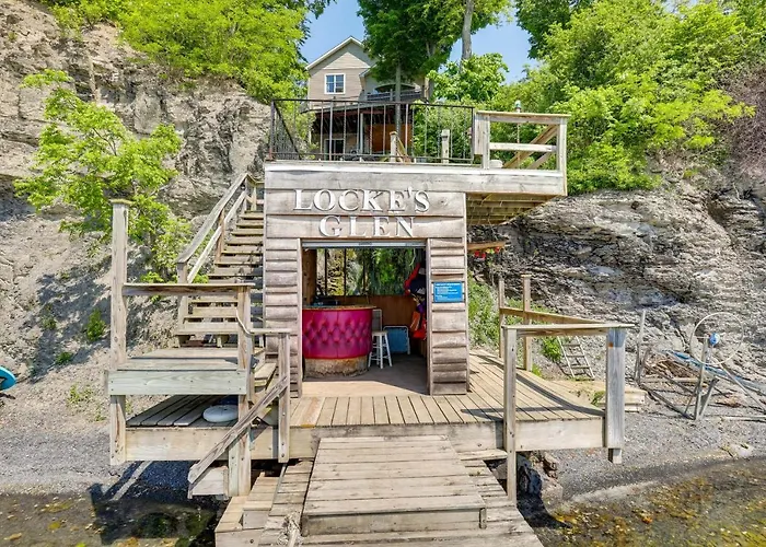 'Locke'S Glen' - Lakefront Geneva Getaway W/ Dock!
